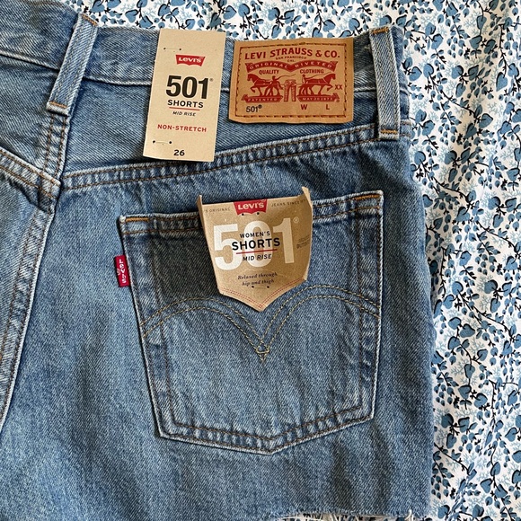 Bundle ✨ Sans Souci Boho Style Knit Crop Top L & Levi 501 Mid Rise Short 26 - Picture 3 of 3